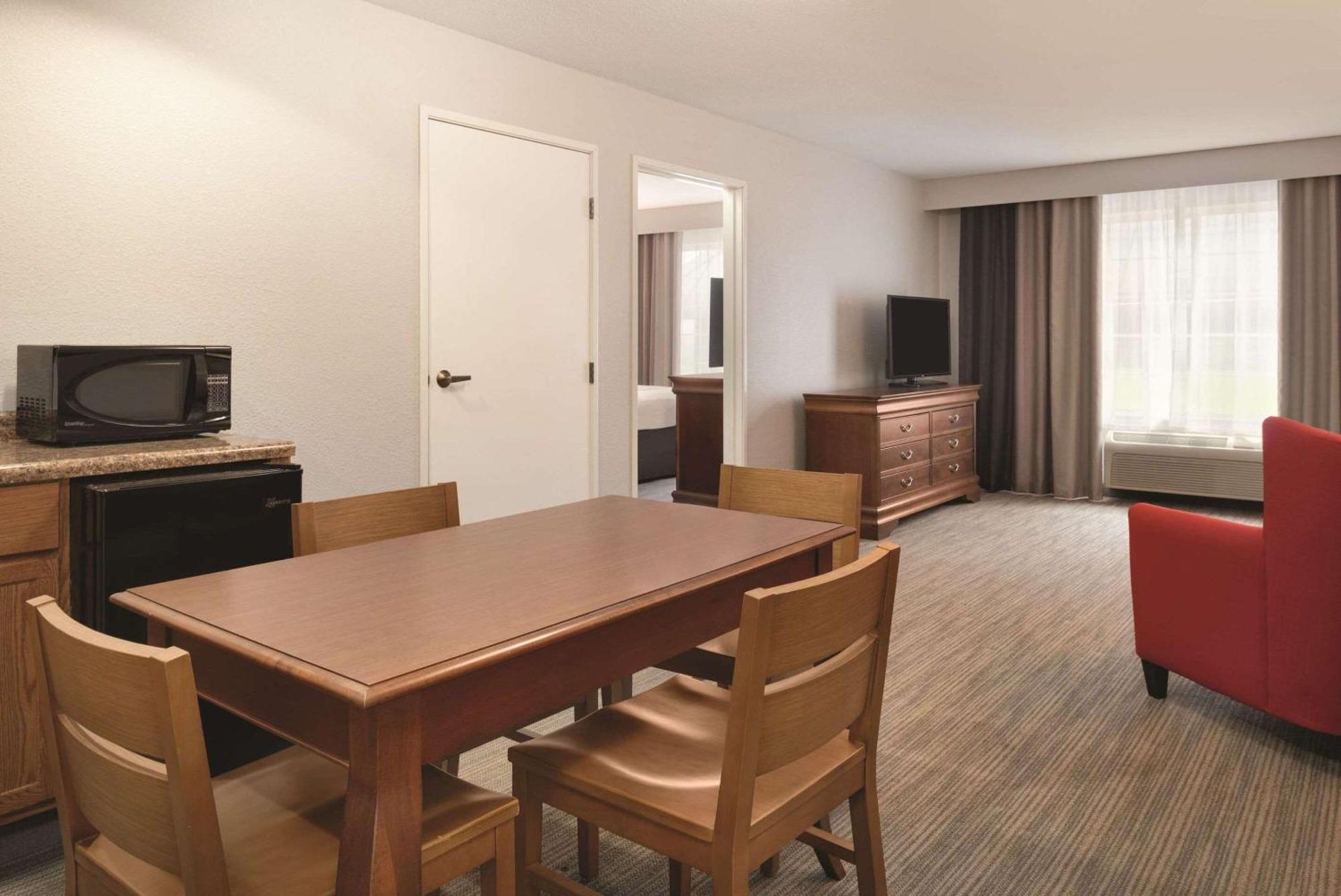 Country Inn & Suites By Radisson, Valparaiso, In Esterno foto